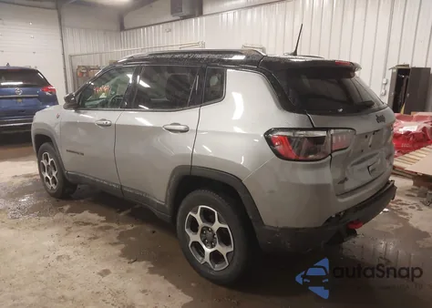 2022 Jeep Compass Trailhawk 4X4 из США, поврежденный, VIN 3C4NJDDB9NT208927